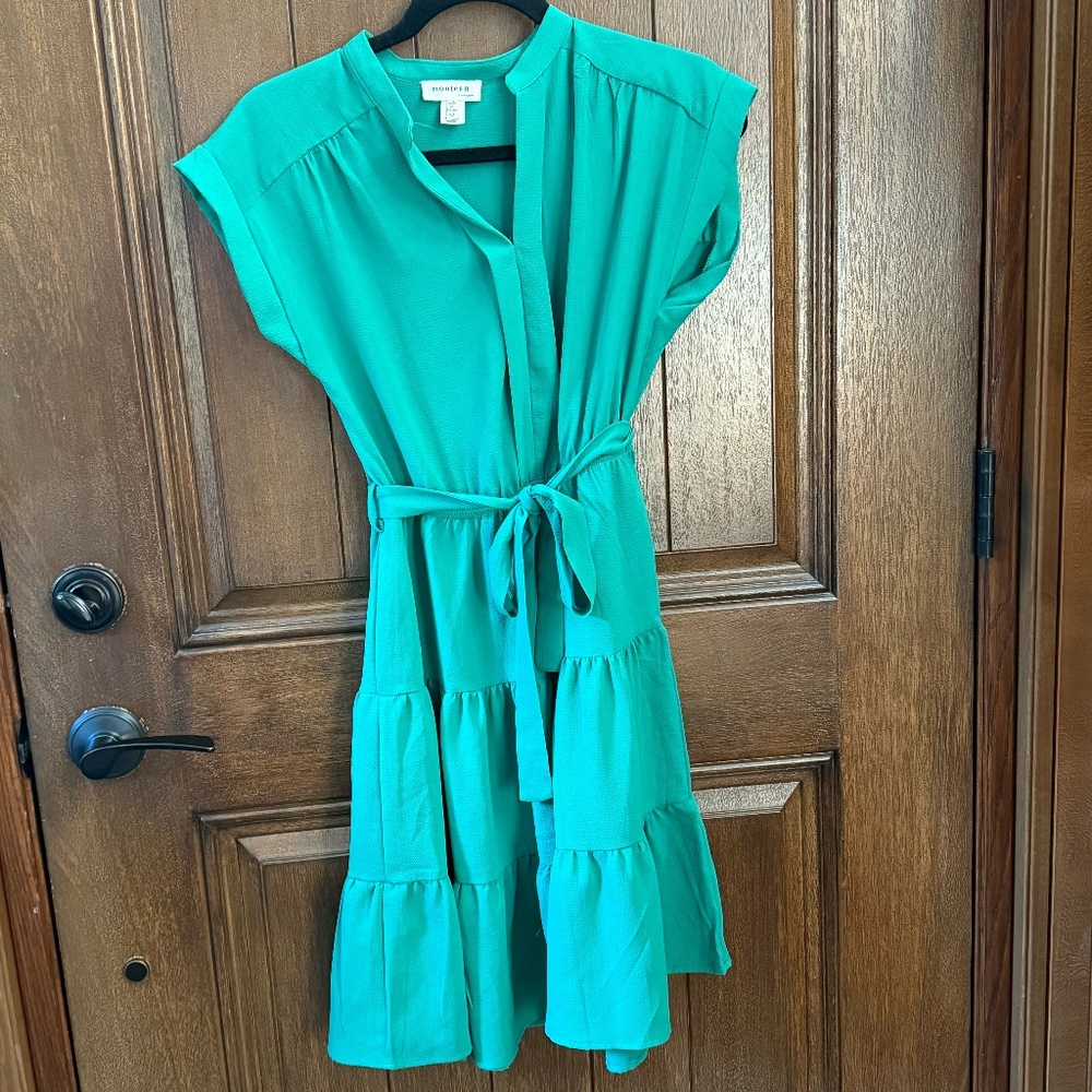 Monteau kelley green dress size M